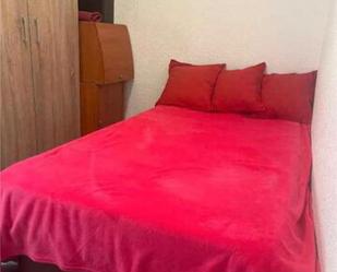 Bedroom of Study to share in  Valencia Capital