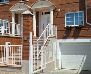 Exterior view of Flat for sale in Tudela de Duero  with Terrace and Balcony