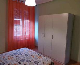 Bedroom of Flat to rent in La Bañeza 