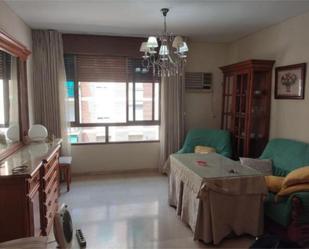 Flat to rent in Ciudad Jardín - Zoco