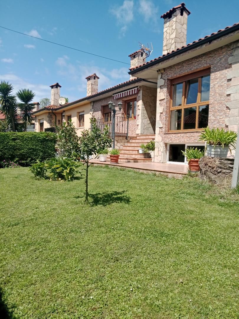 Garden of Flat for sale in Gijón   with Heating, Private garden and Parquet flooring