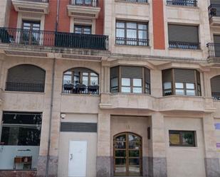 Vista exterior de Pis en venda en Gernika-Lumo amb Calefacció, Parquet i Terrassa