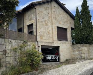 Aparcament de Casa o xalet en venda en Baiona amb Terrassa, Piscina i Balcó