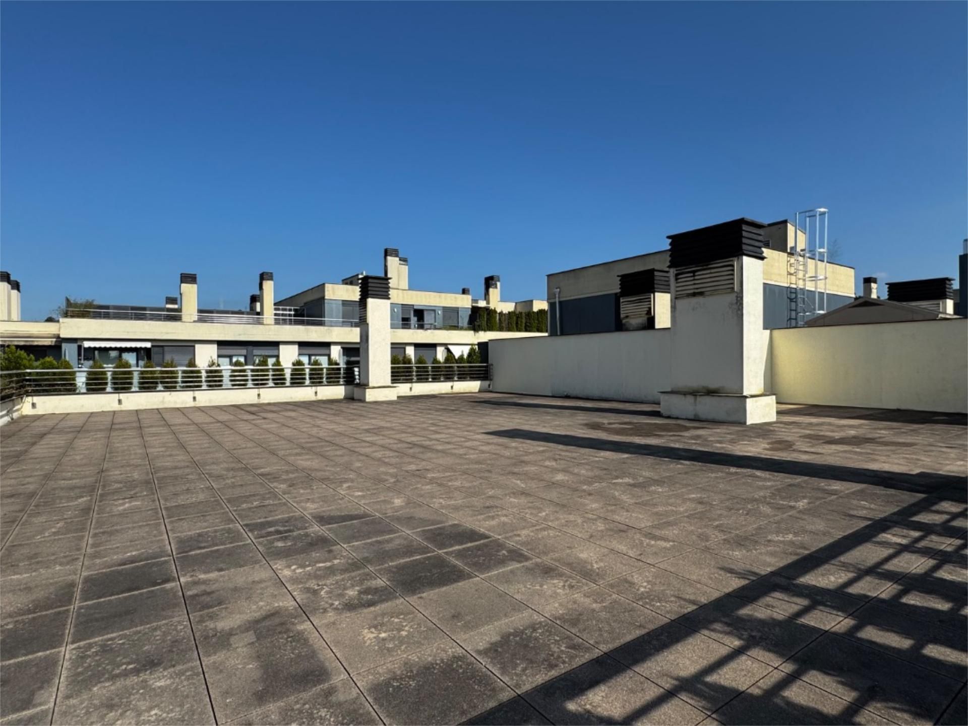 Terrace of Flat for sale in Oviedo   with Terrace, Swimming Pool and Balcony