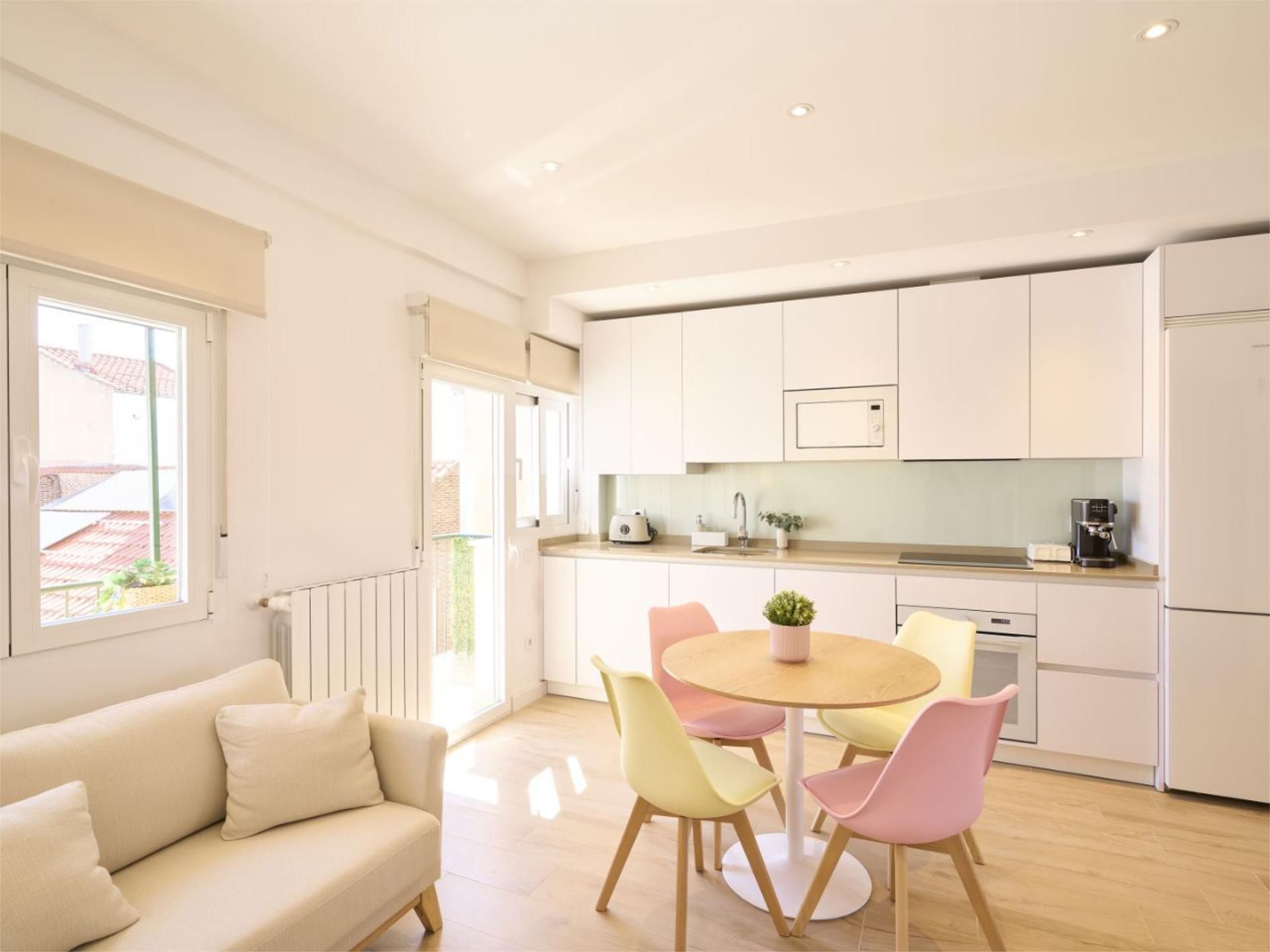 Kitchen of Flat to share in Salamanca Capital  with Air Conditioner, Heating and Terrace