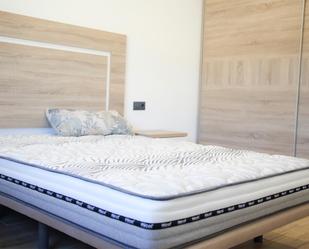 Dormitori de Apartament de lloguer en Torremolinos amb Aire condicionat, Moblat i Forn