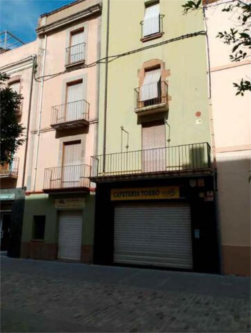 Vista exterior de Casa o xalet en venda en La Bisbal d'Empordà amb Terrassa