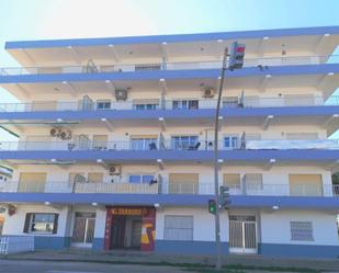 Vista exterior de Pis en venda en Dénia amb Aire condicionat, Terrassa i Piscina