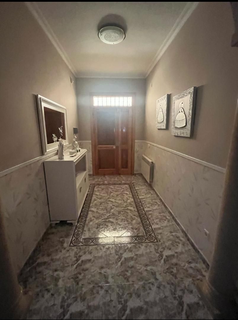 Duplex for sale in Almagro  with Air Conditioner, Terrace and Storage room