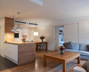Sala d'estar de Pis en venda en  Barcelona Capital amb Aire condicionat i Balcó