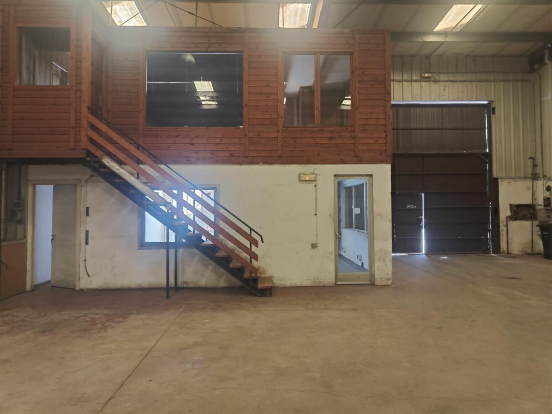 Industrial buildings to rent in Soria Capital 