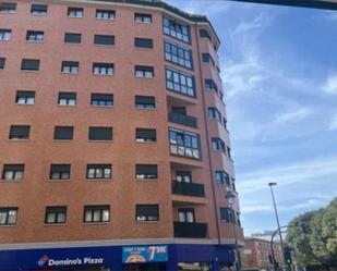 Vista exterior de Pis en venda en Avilés