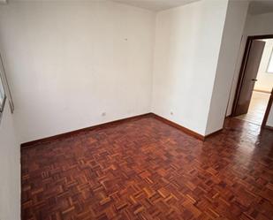 Bedroom of Flat for sale in  Madrid Capital