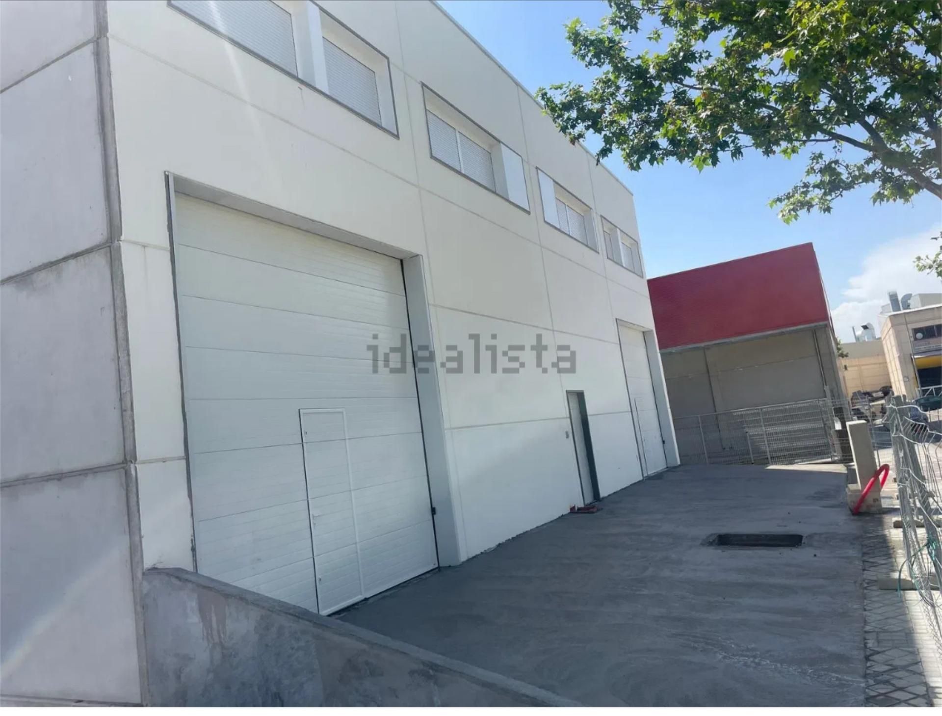 Außenansicht von Fabrikhallen zum Verkauf in Arroyomolinos (Madrid)