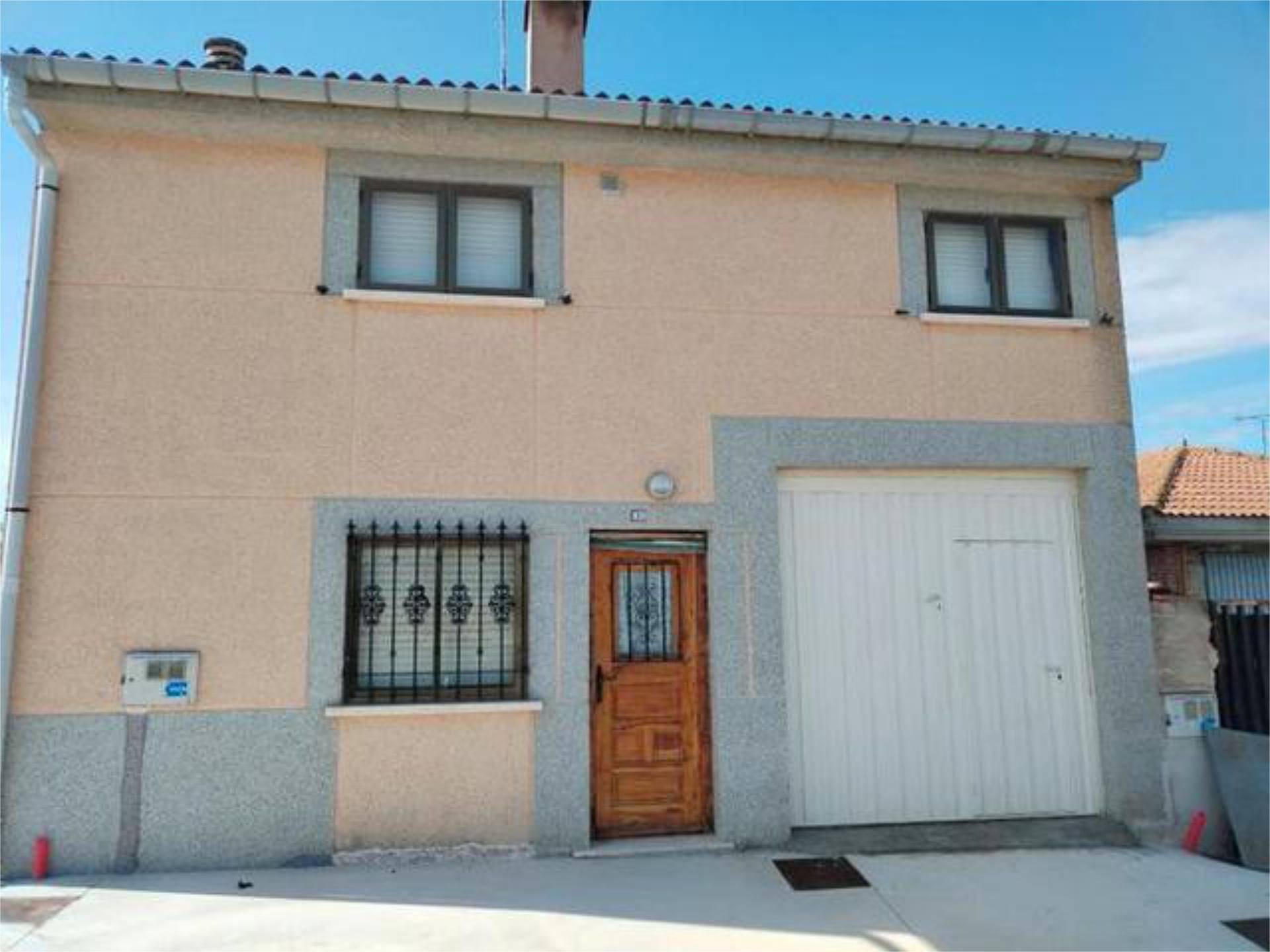 Exterior view of Single-family semi-detached for sale in Revillarruz  with Heating, Private garden and Terrace