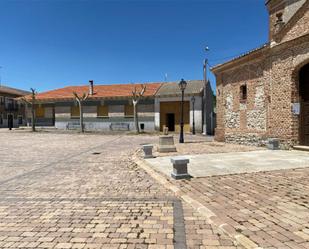 Vista exterior de Finca rústica en venda en Martín Muñoz de la Dehesa amb Calefacció, Jardí privat i Traster