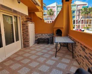 Terrassa de Casa adosada de lloguer en Torrevieja amb Jardí privat, Terrassa i Moblat