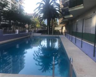 Piscina de Apartament de lloguer en Benicasim / Benicàssim amb Aire condicionat, Terrassa i Piscina