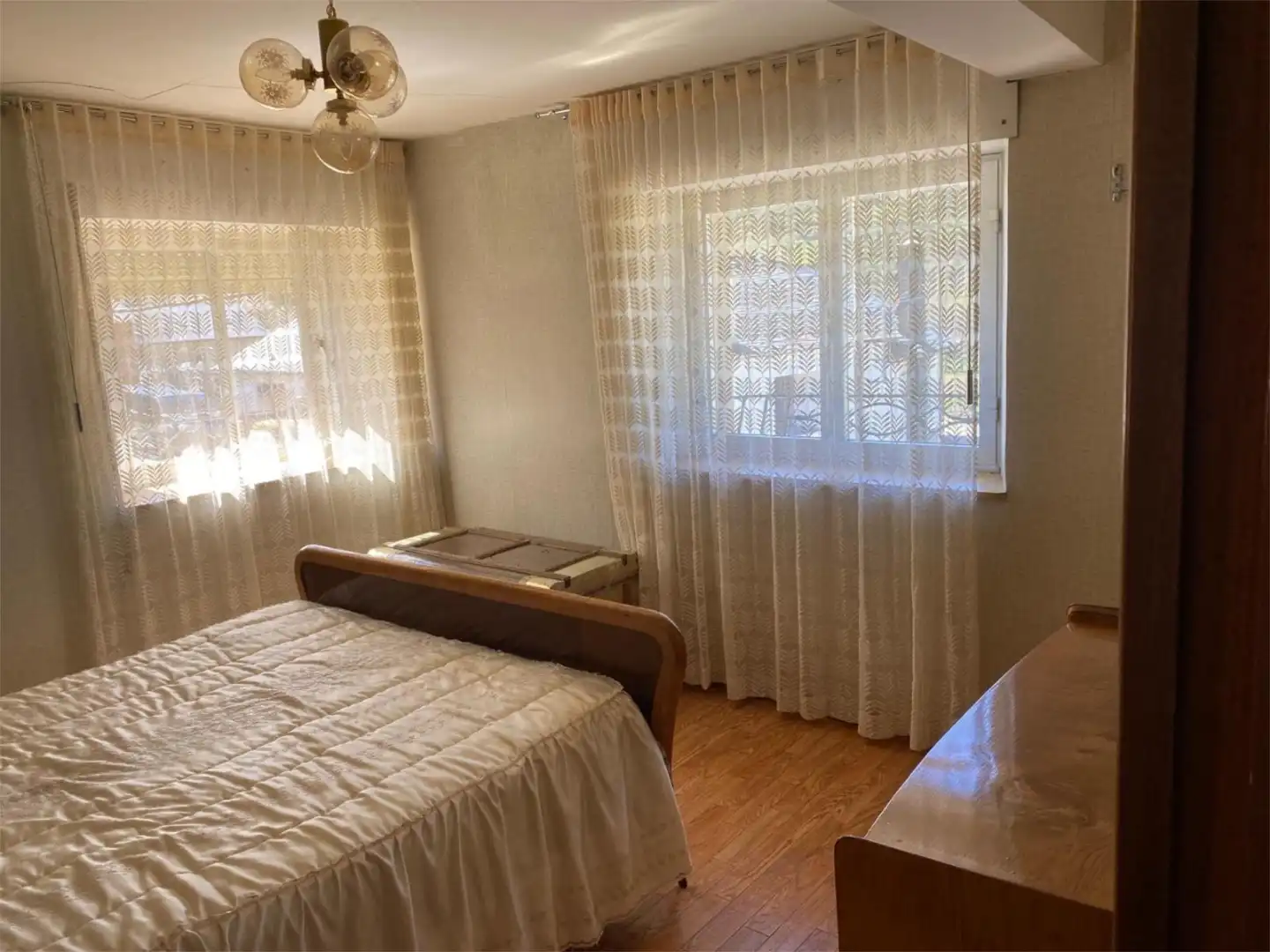 Wohnung zum Verkauf in Calle Real, 10, Murias de Paredes Schlafzimmer von Wohnung zum Verkauf in Murias de Paredes mit Möbliert