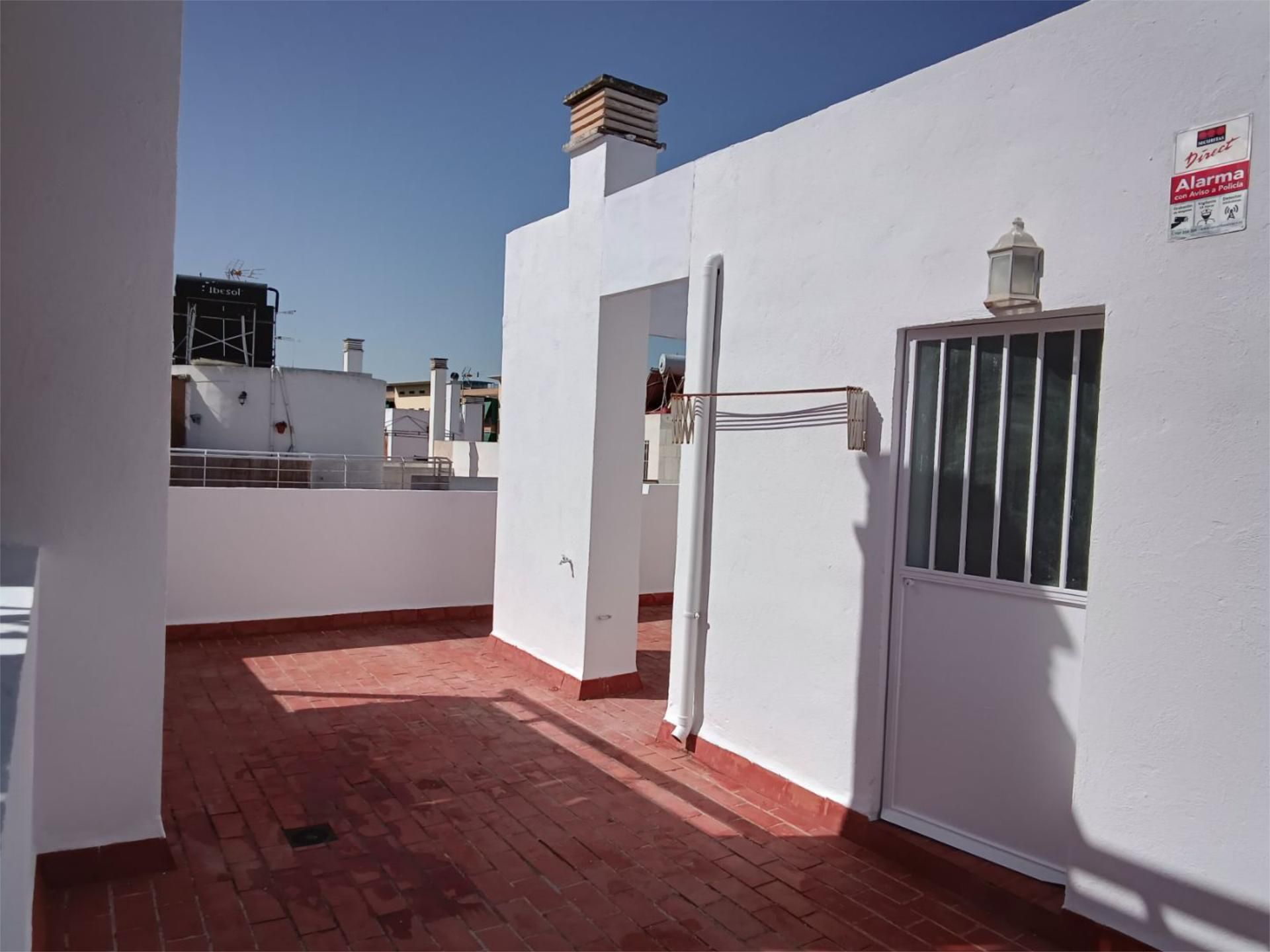 Exterior view of Duplex for sale in  Granada Capital  with Heating, Parquet flooring and Terrace