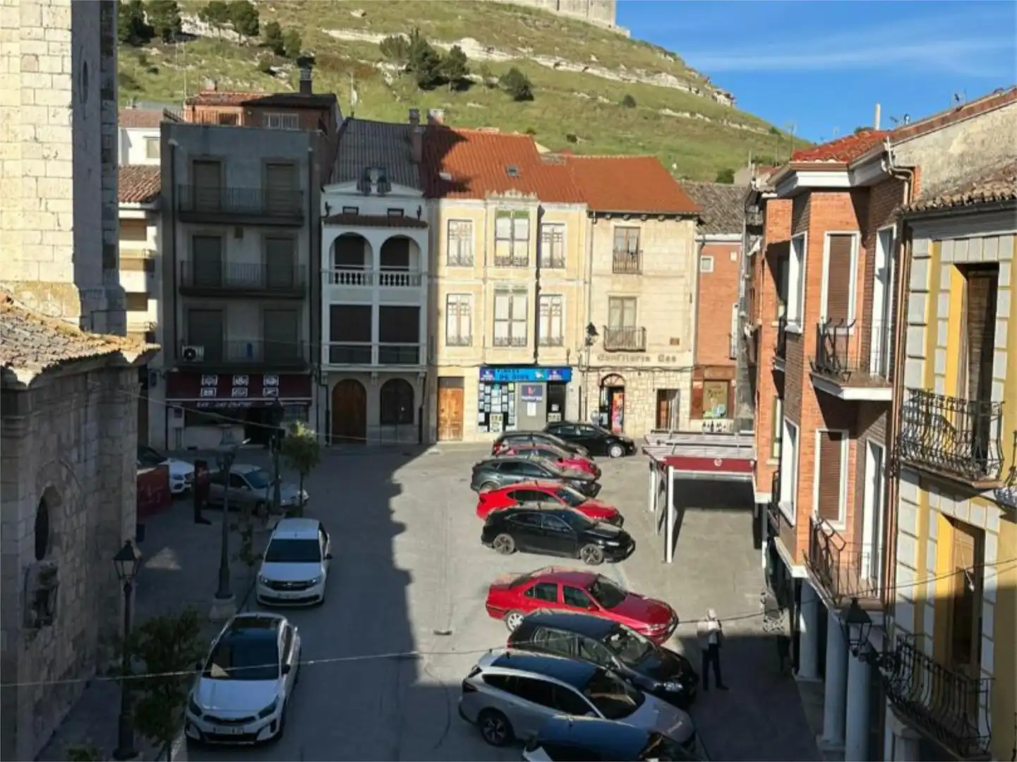 Casa adosada en venda a Plaza España, 19, Peñafiel Aparcament de Casa adosada en venda en Peñafiel amb Aire condicionat, Calefacció i Parquet