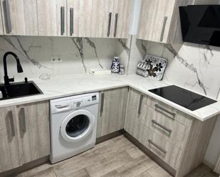 Kitchen of Flat for sale in Salamanca Capital  with Heating, Terrace and Furnished