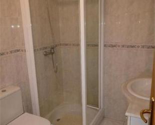 Bathroom of Flat to rent in Santiago de Compostela   with Heating, Storage room and Furnished