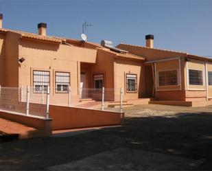 Außenansicht von Country house zum verkauf in Pozuelo de Calatrava mit Klimaanlage, Heizung und Privatgarten