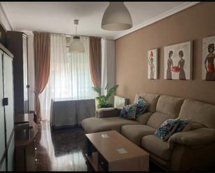 Sala d'estar de Apartament de lloguer en Badajoz Capital amb Aire condicionat, Calefacció i Moblat