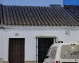 Planta baixa en venda a Calle Doña Marcela, 57, Salesianos Vista exterior de Planta baixa en venda en Utrera amb Aire condicionat i Moblat