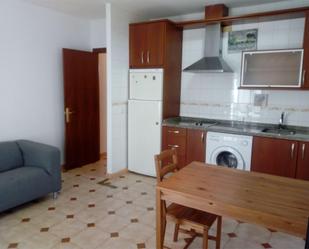Cuina de Apartament en venda en Cáceres Capital amb Aire condicionat i Terrassa