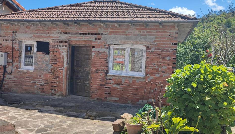 Foto 1 de Casa adosada en venda a Calle el Lugar, 8, Cartes, Cantabria