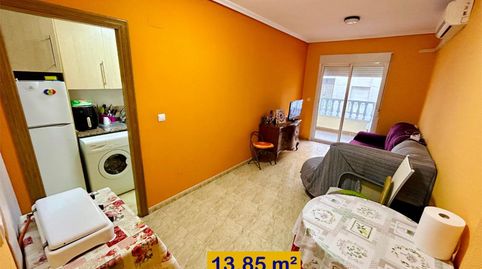 Foto 3 de Piso en venta en Calle Bergantin, 45, Avenida Habaneras - Curva de Palangre, Torrevieja