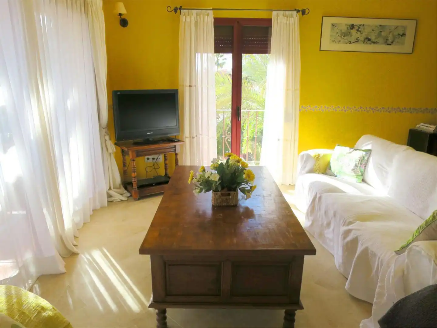 Living room of Flat for rent in Marbella  with Air Conditioner, Heating and Private garden