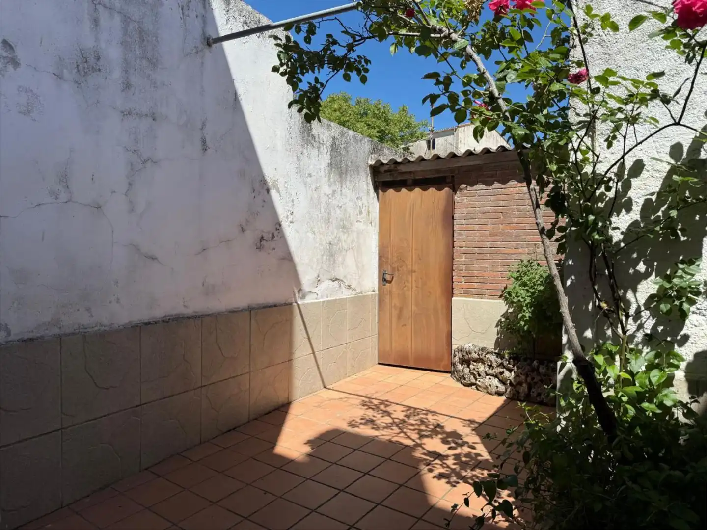 Casa adosada en venda a Calle Toledo, 28, Mondéjar Jardí de Casa adosada en venda en Mondéjar amb Terrassa