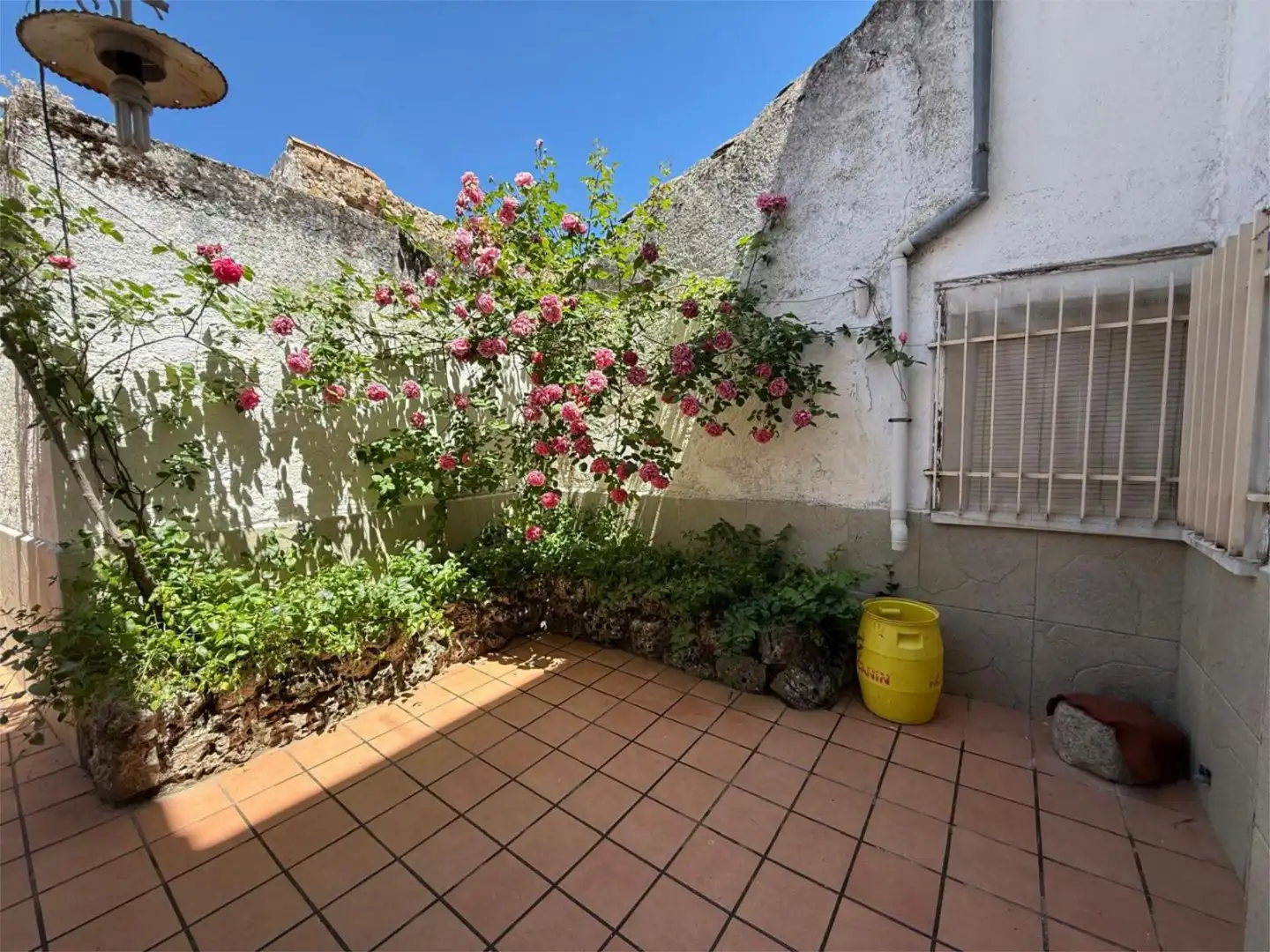 Casa adosada en venda a Calle Toledo, 28, Mondéjar Terrassa de Casa adosada en venda en Mondéjar amb Terrassa