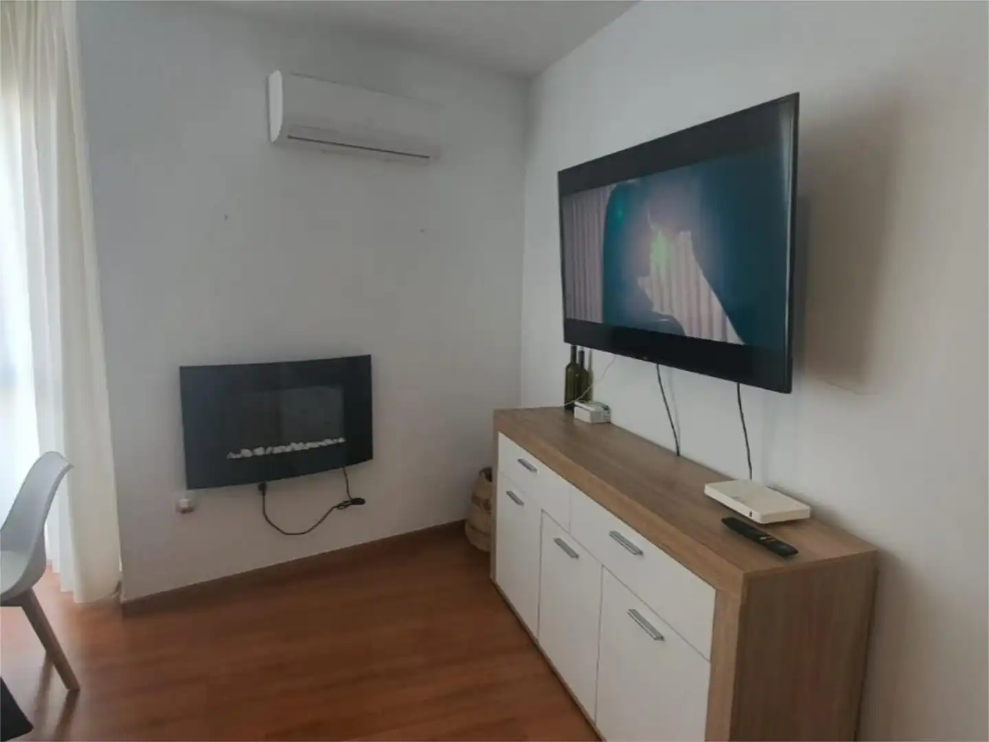 Sala d'estar de Pis en venda en Cogollos de la Vega amb Aire condicionat