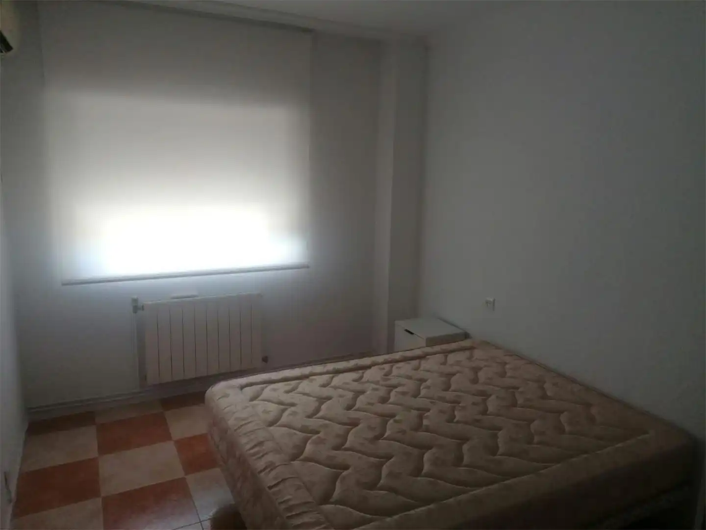 Bedroom of Flat for rent in Badajoz  with Air Conditioner, Heating and Furnished
