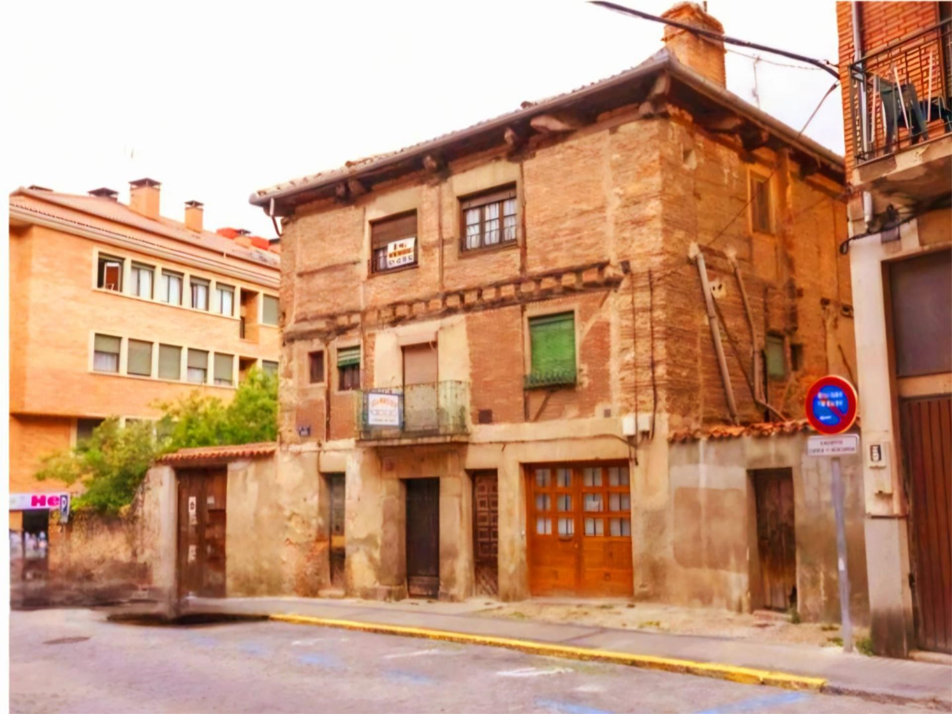 Vista exterior de Casa o xalet en venda en Segovia Capital amb Calefacció, Jardí privat i Terrassa
