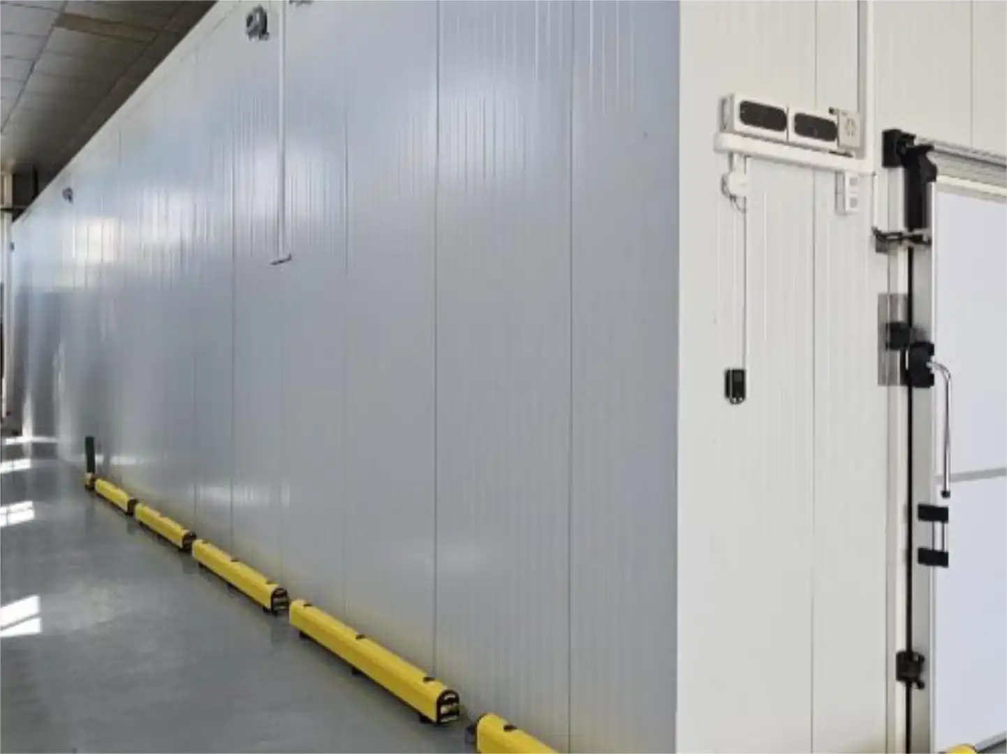 Industrial buildings for rent in Cañada del Cura, 29, Los Montesinos Exterior view of Industrial buildings for rent in Los Montesinos with Air Conditioner