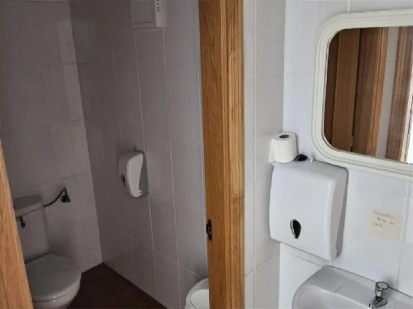 Industrial buildings for rent in Cañada del Cura, 29, Los Montesinos Bathroom of Industrial buildings for rent in Los Montesinos with Air Conditioner