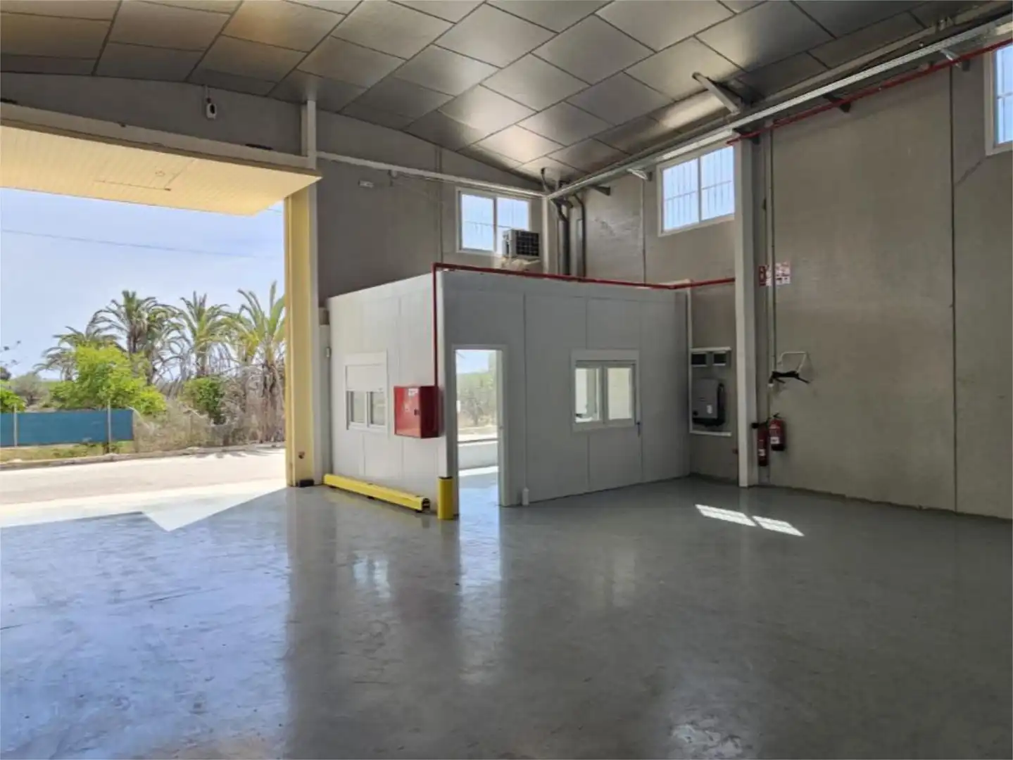 Industrial buildings for rent in Cañada del Cura, 29, Los Montesinos Exterior view of Industrial buildings for rent in Los Montesinos with Air Conditioner
