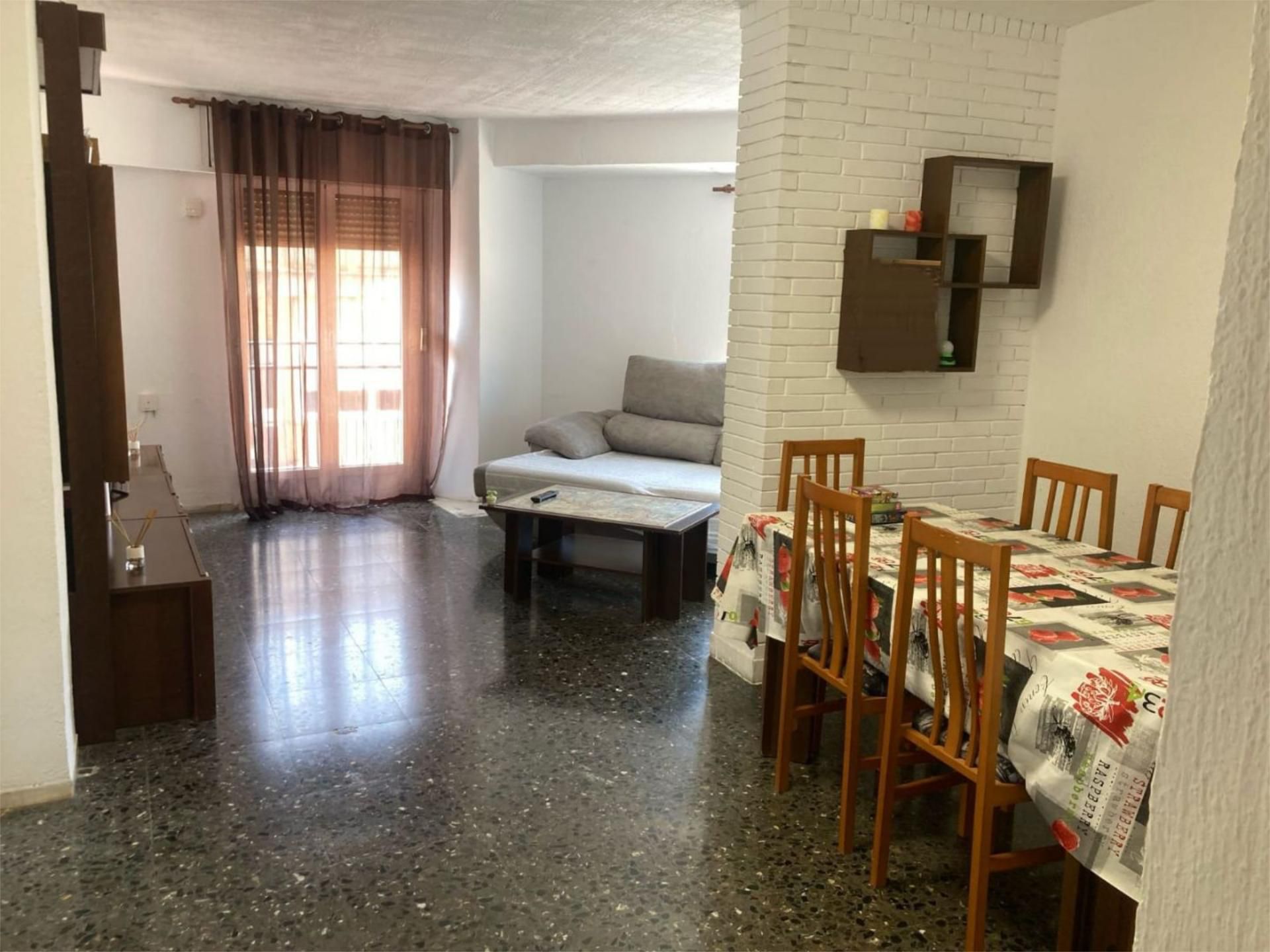 Habitación de Piso en venta en Alicante / Alacant con Balcón