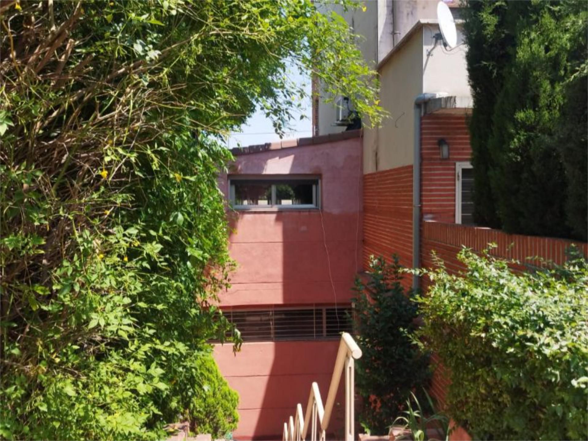 Exterior view of House or chalet for sale in  Madrid Capital  with Terrace and Swimming Pool
