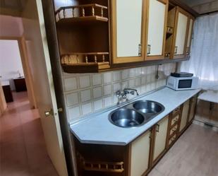 Cuina de Pis per a compartir en Ronda amb Moblat, Aparcament comunitari i Balcó
