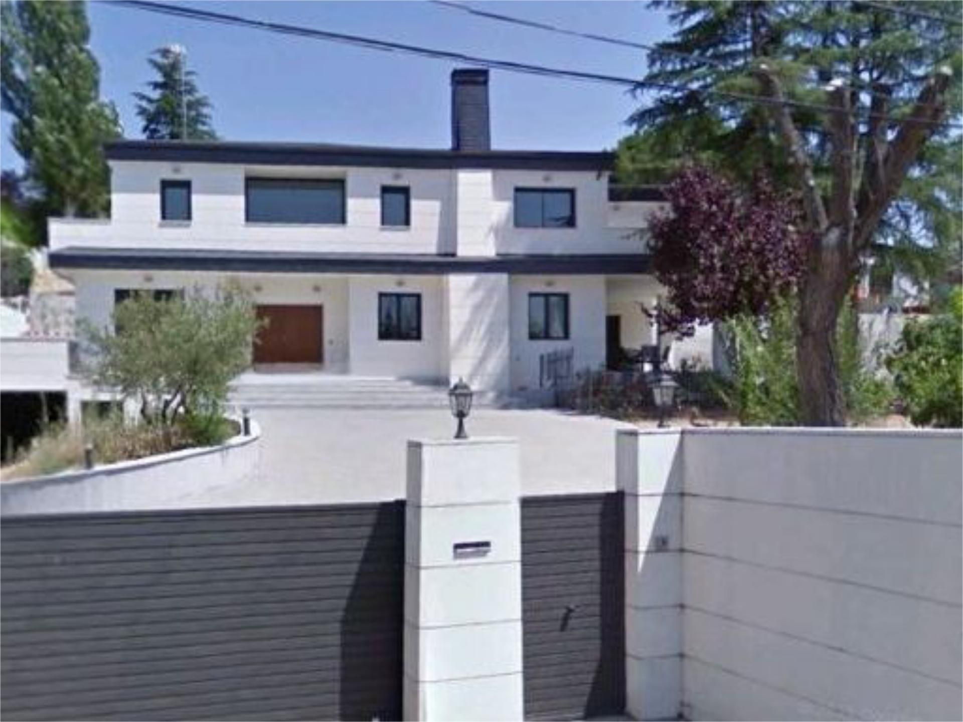 Exterior view of House or chalet for sale in Boadilla del Monte  with Air Conditioner, Terrace and Swimming Pool
