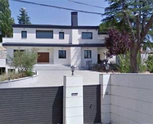 Exterior view of House or chalet for sale in Boadilla del Monte  with Air Conditioner, Terrace and Swimming Pool