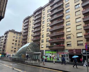 Vista exterior de Pis en venda en Bilbao  amb Calefacció, Terrassa i Traster