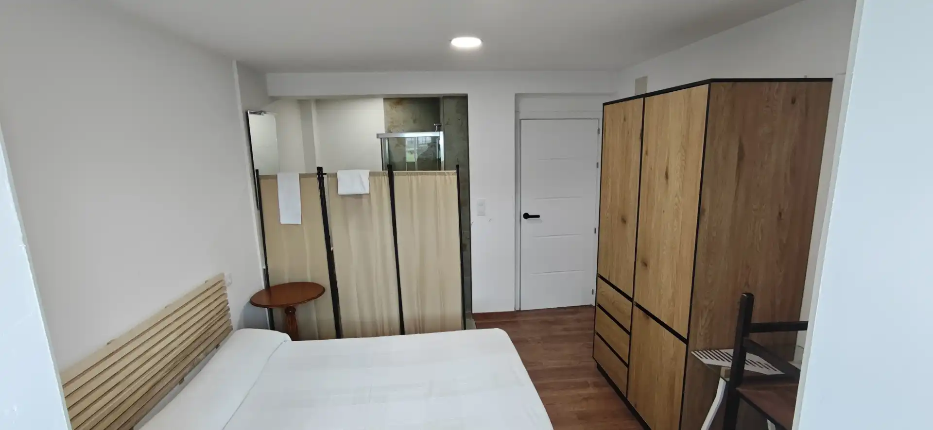 Habitación en Rúa de Vedra, 10, Castiñeiriño - Cruceiro de Sar Habitación en Rúa de Vedra, 10, Castiñeiriño - Cruceiro de Sar