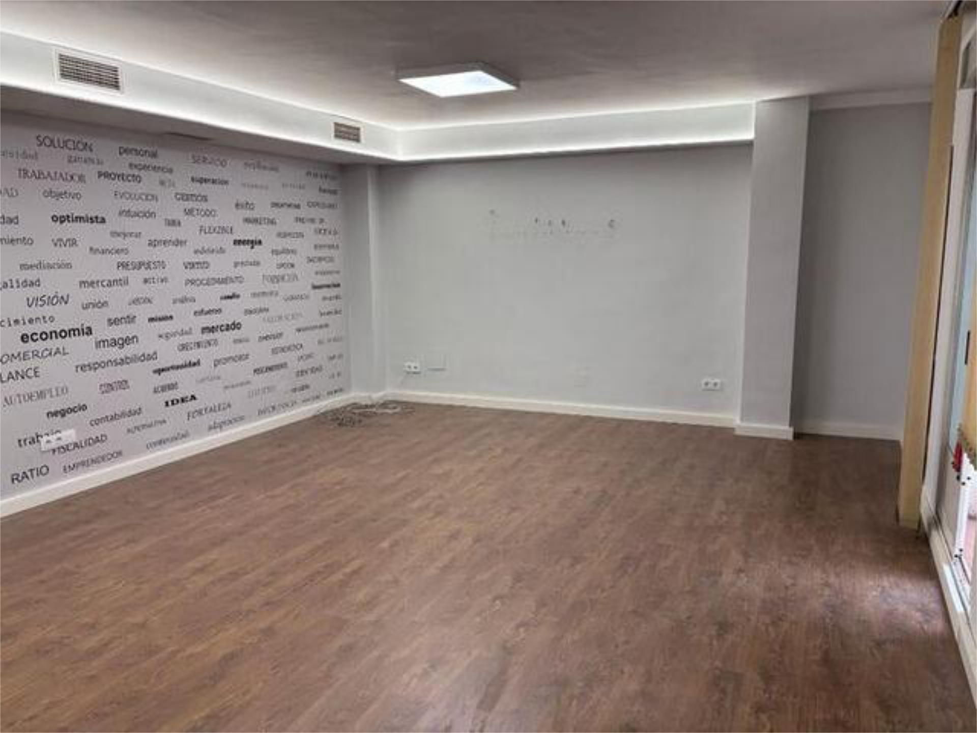 Office to rent in  Jaén Capital  with Air Conditioner